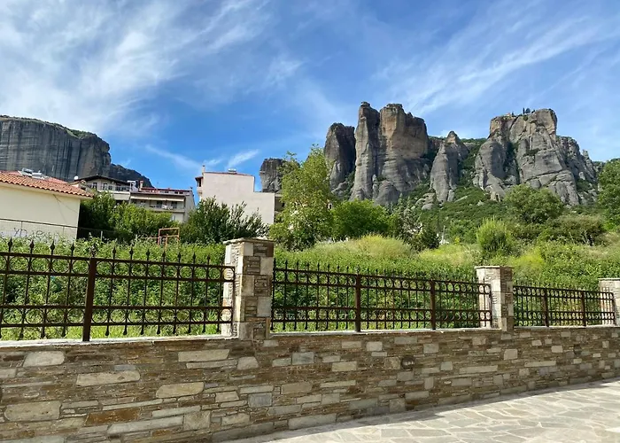 Saint Stephen\'s Apartements at Meteora 1